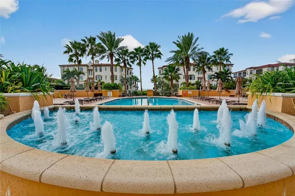 $1,400,000 | 5823 Bowen Daniel Drive, Unit 906, Tampa, FL 33611
