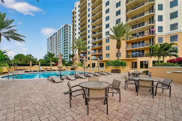 $1,400,000 | 5823 Bowen Daniel Drive, Unit 906, Tampa, FL 33611