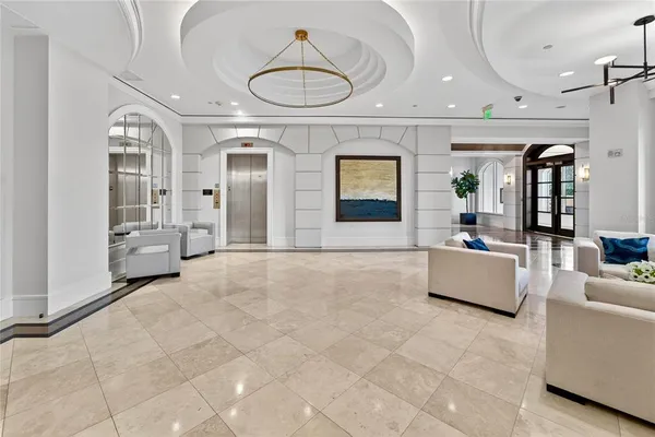 $1,400,000 | 5823 Bowen Daniel Drive, Unit 906, Tampa, FL 33611