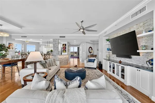 $1,400,000 | 5823 Bowen Daniel Drive, Unit 906, Tampa, FL 33611