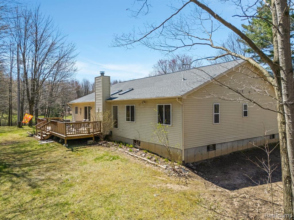 7312 Linden Road Fenton, MI 48430 - Photo 37 of 65