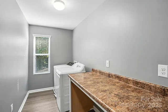 a view of a backyard of the house