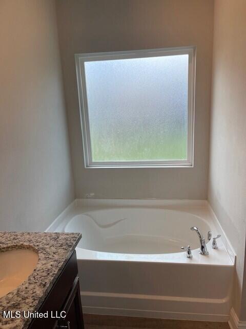 15610 Ridge Court Biloxi, MS 39532 - Photo 13 of 22 Master Bathroom Soaking Tub - Copy