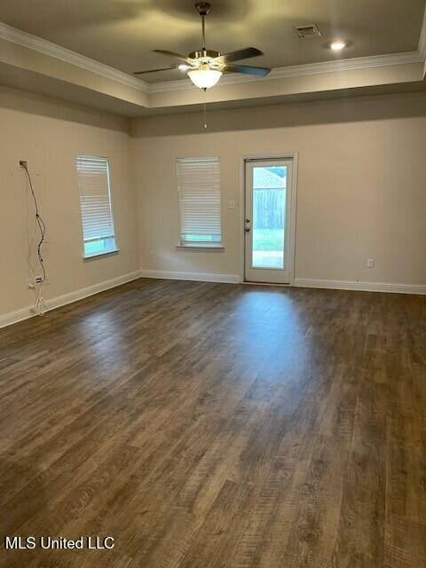 15610 Ridge Court Biloxi, MS 39532 - Photo 6 of 22 Living Room Ridge Court (second angle) -