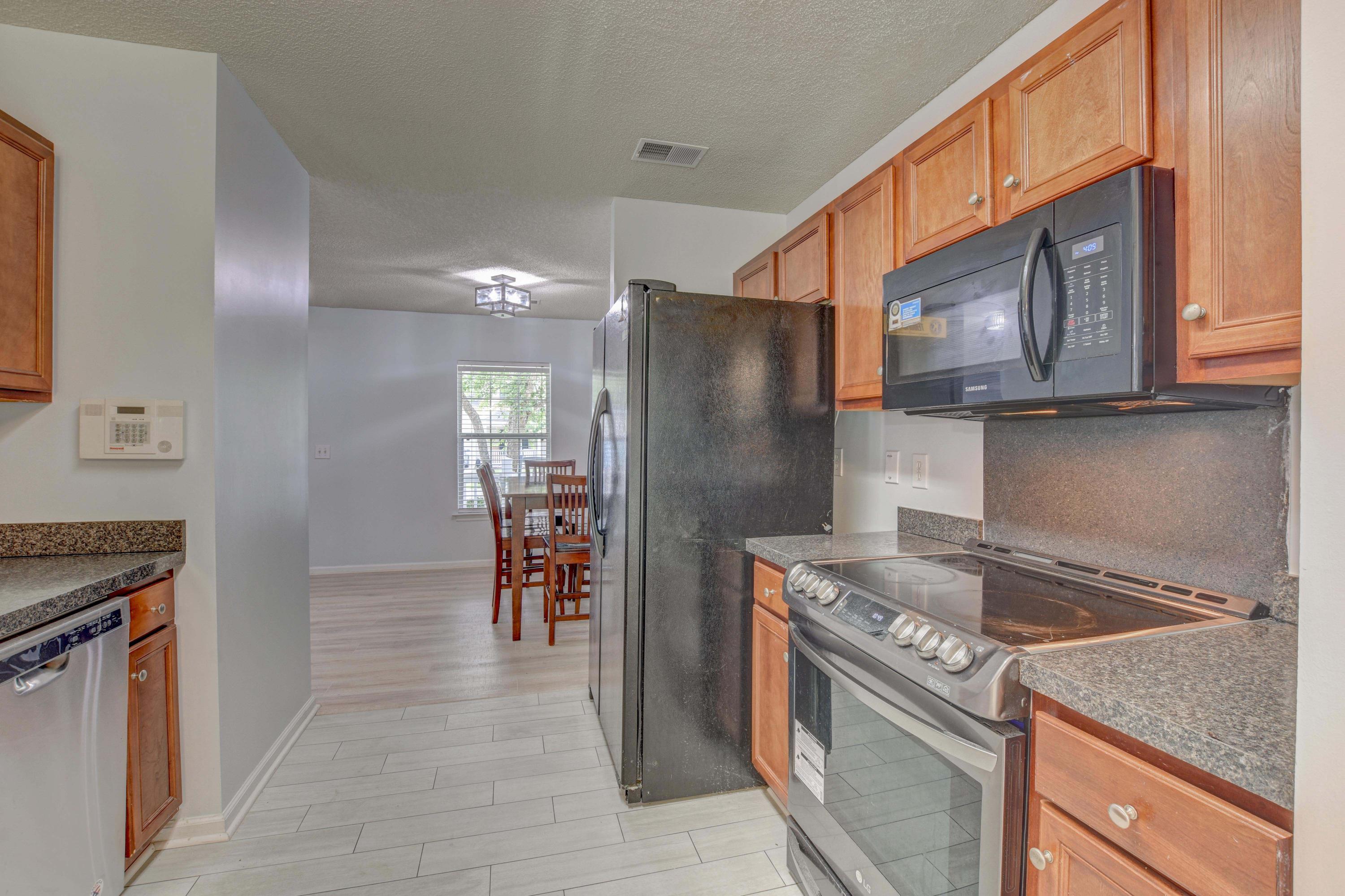 248 Eagle Ridge Road Summerville, SC 29485 - Photo 5 of 30 kitchen