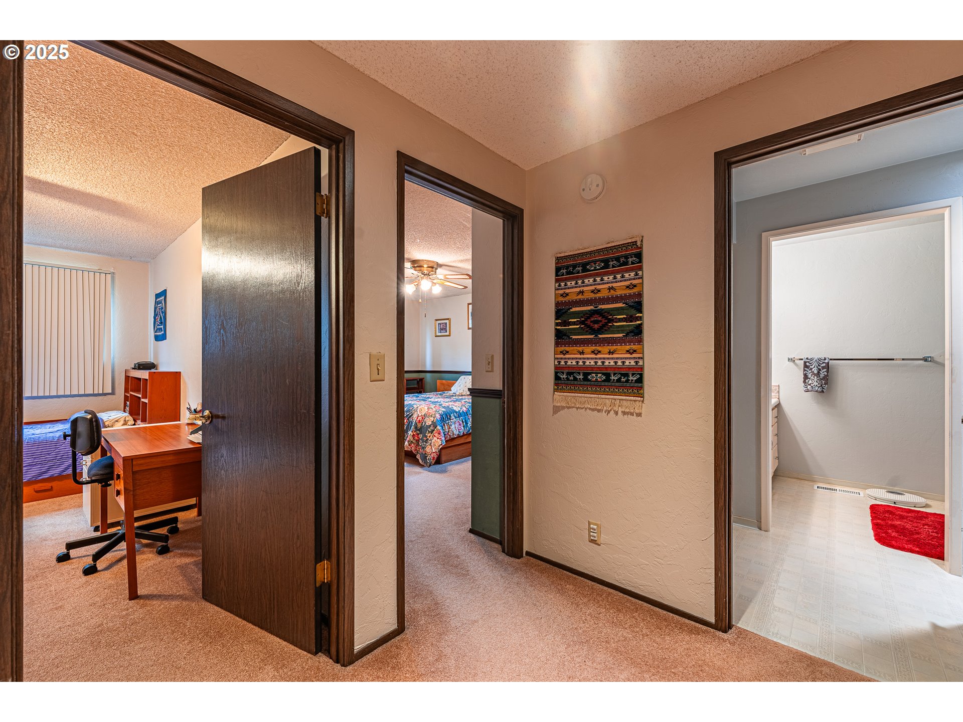 2224 Ridgeway Drive Eugene, OR 97401 - Photo 18 of 26 Gallery Image 18