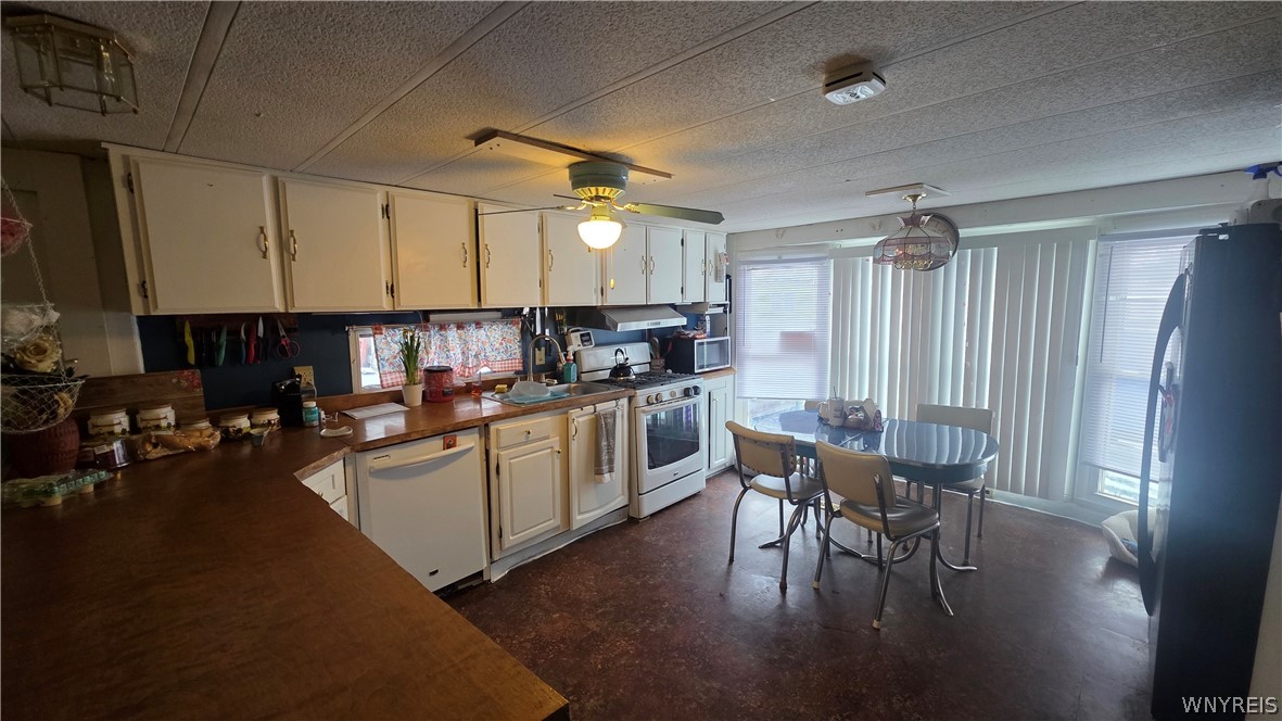 6461 Swamp Road Byron, NY 14422 - Photo 4 of 26