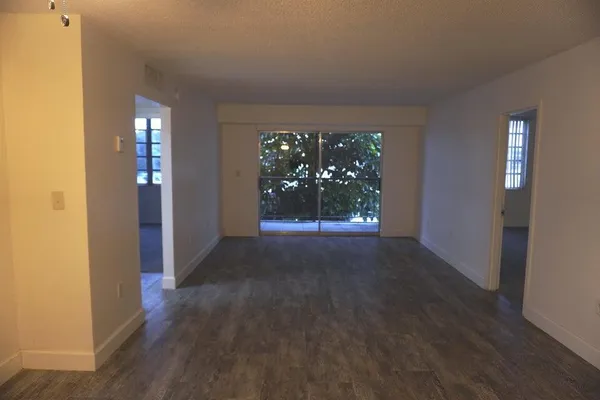 $2,200 | 1250 Northeast 125th Street, Unit 216D, North Miami, FL 33161