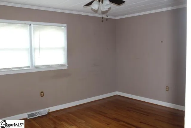 $239,999 | 208 State Rd S-30-483, Clinton, SC 29325