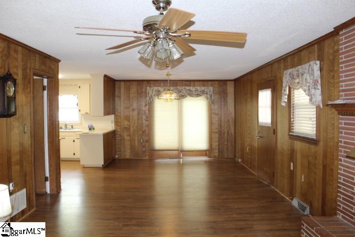 208 State Rd S-30-483 Clinton, SC 29325 - Photo 3 of 22