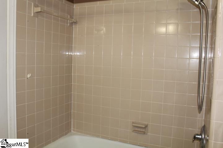 208 State Rd S-30-483 Clinton, SC 29325 - Photo 8 of 22