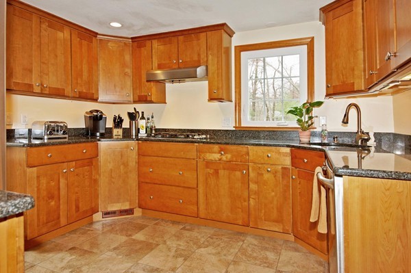 25 Governor Fuller Road Billerica, MA 01821 - Photo 5 of 26 Gallery Image 5