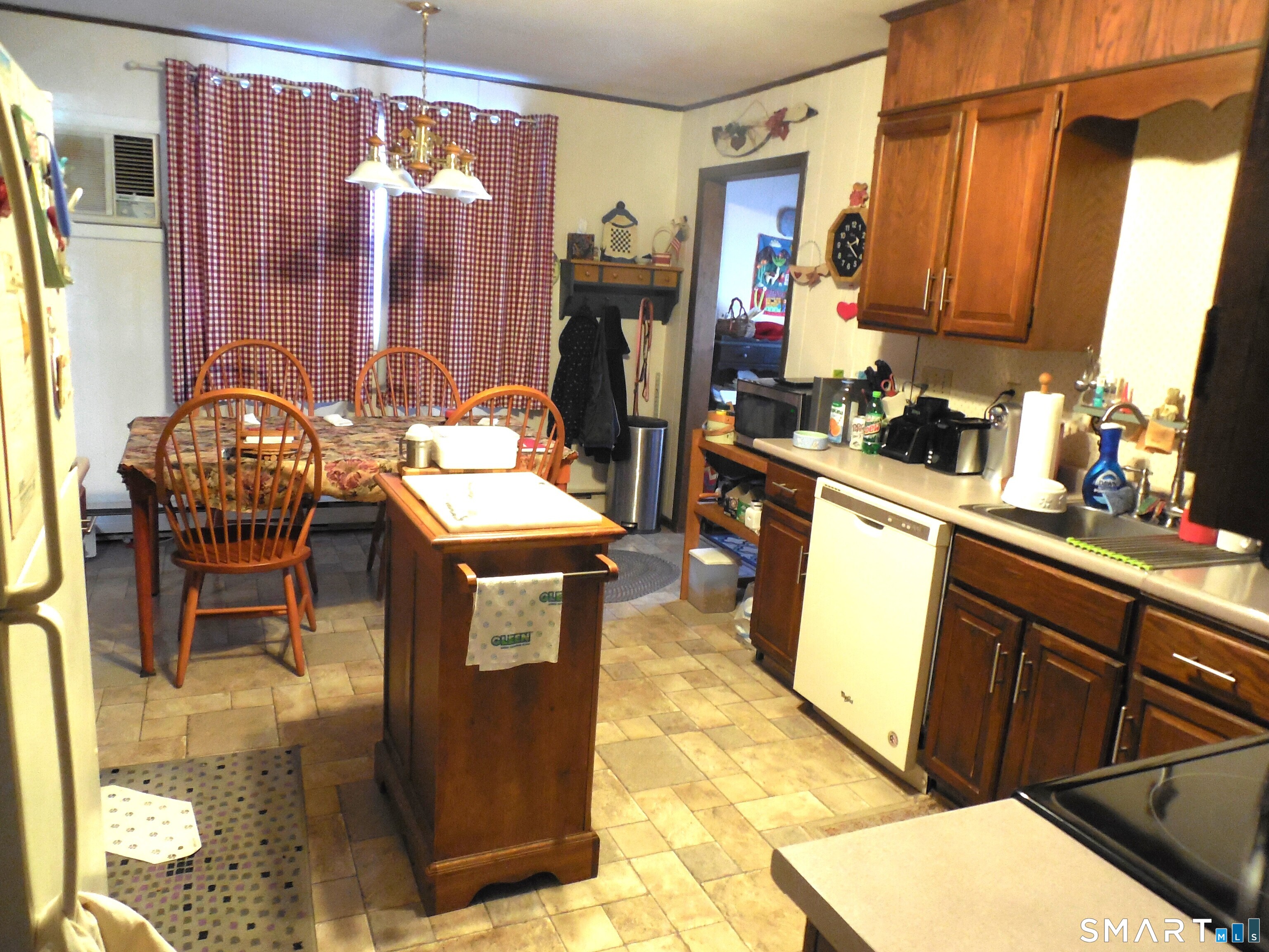 45 Lake Street Wolcott, CT 06716 - Photo 5 of 29