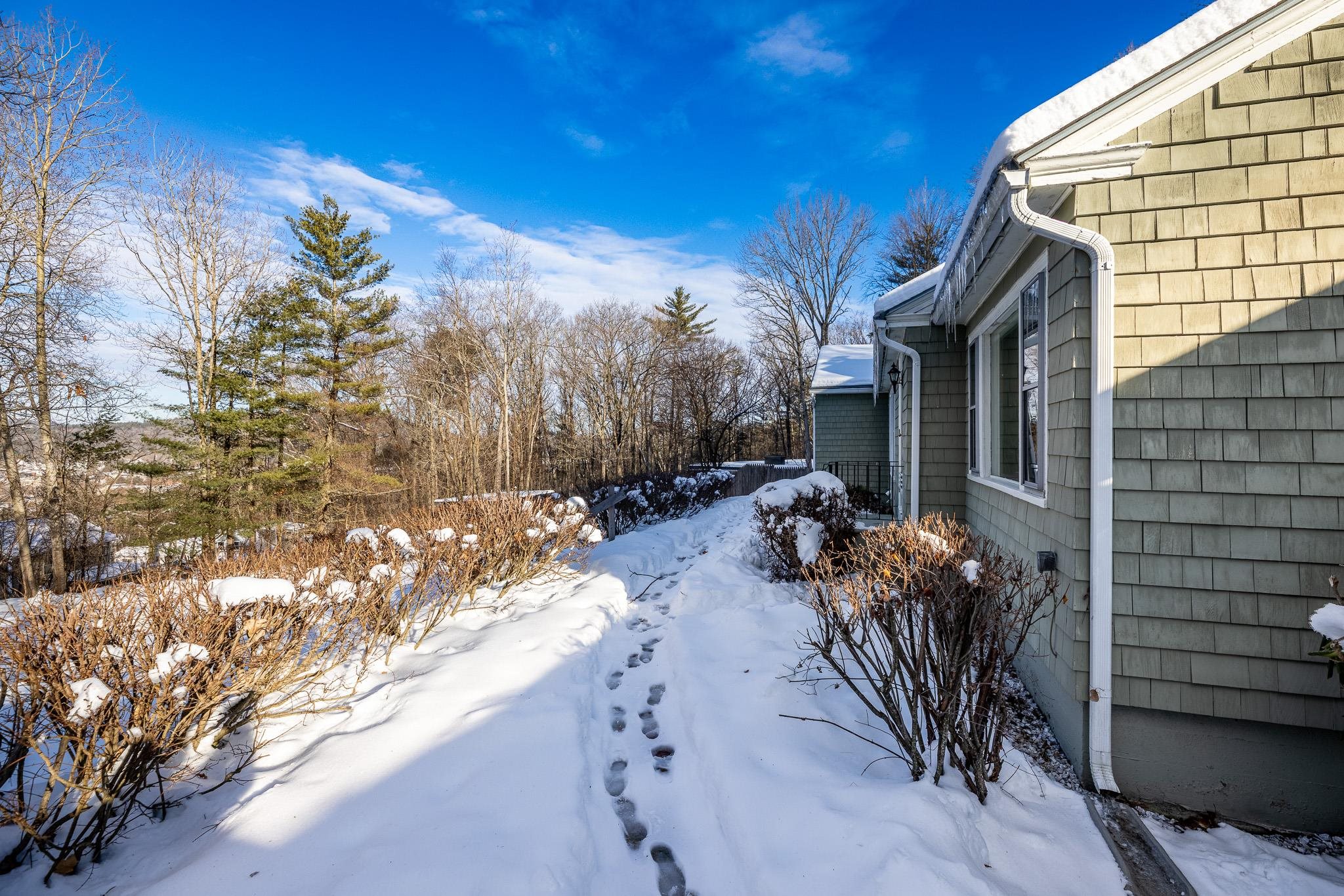 39 Prospect Street Lebanon, NH 03766 - Photo 31 of 37