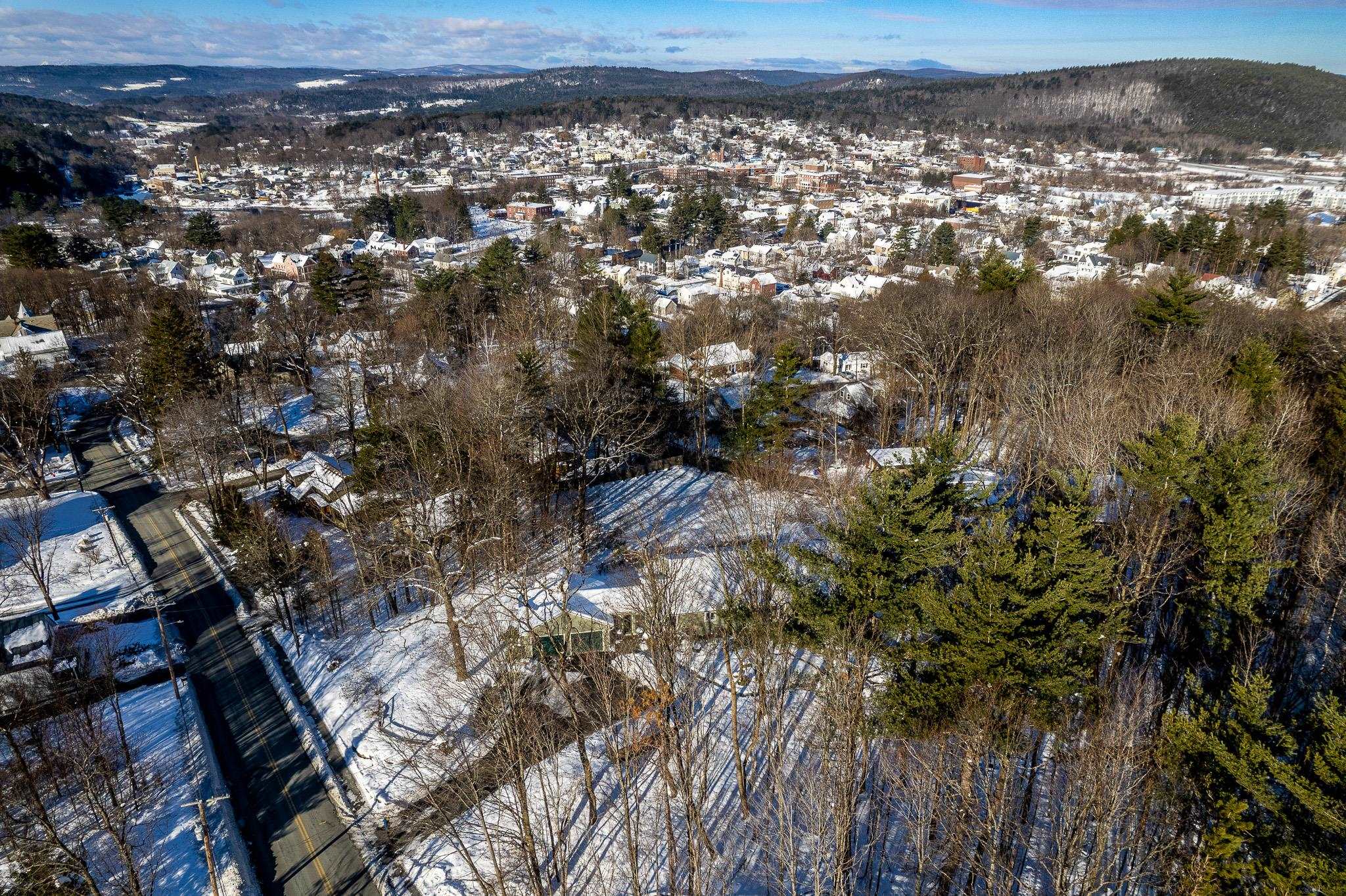 39 Prospect Street Lebanon, NH 03766 - Photo 34 of 37