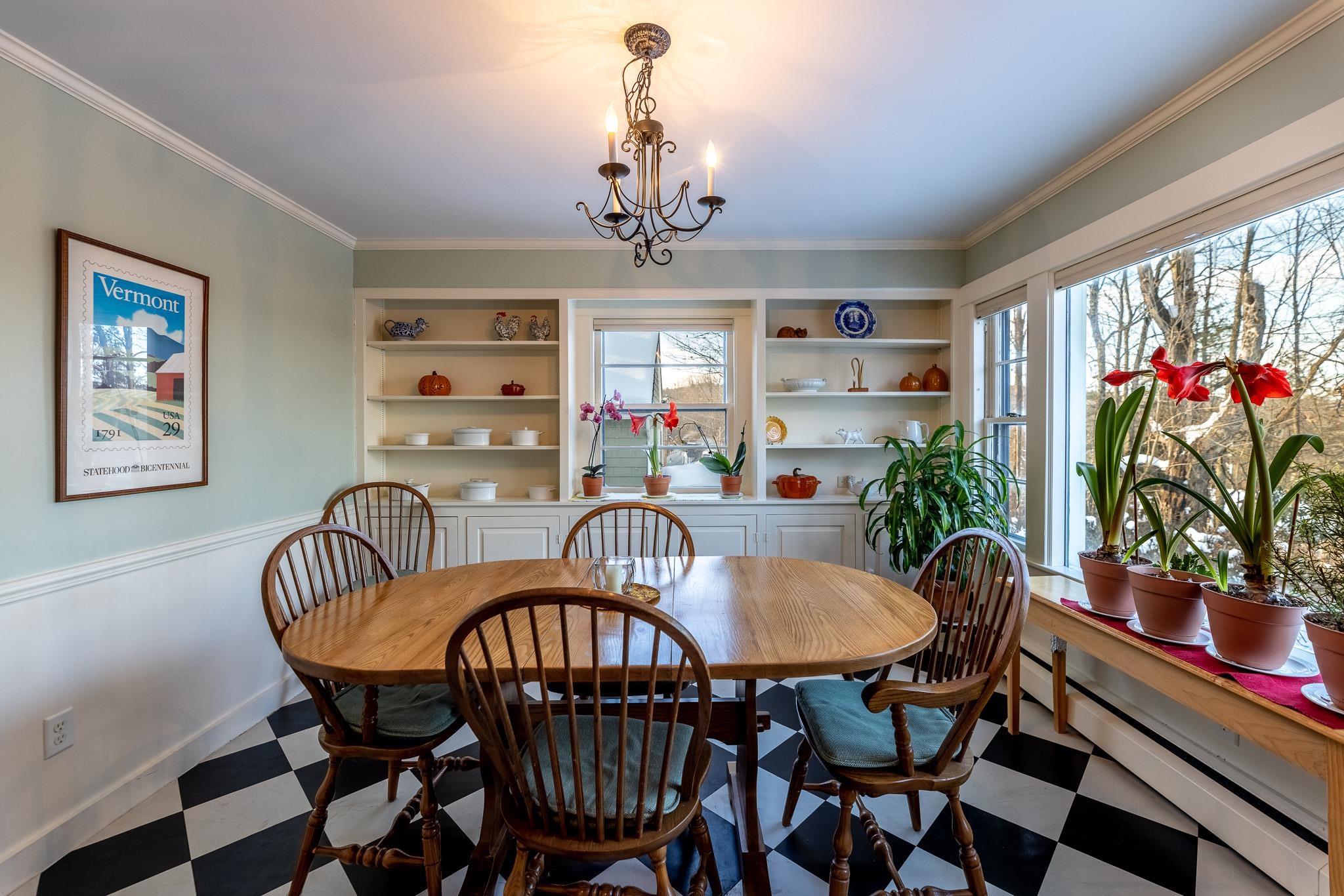 39 Prospect Street Lebanon, NH 03766 - Photo 8 of 37