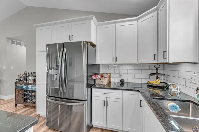 $374,900 | 8739 Eagle's Landing Drive, Manhattan, KS 66502