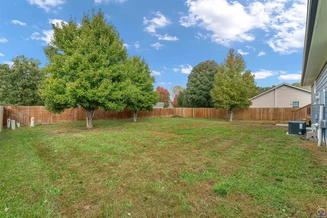 $374,900 | 8739 Eagle's Landing Drive, Manhattan, KS 66502