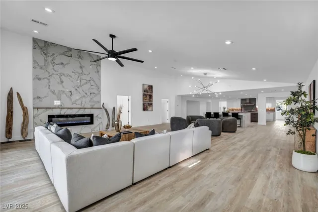 $12,000 | 3630 Tobias Lane, Las Vegas, NV 89120