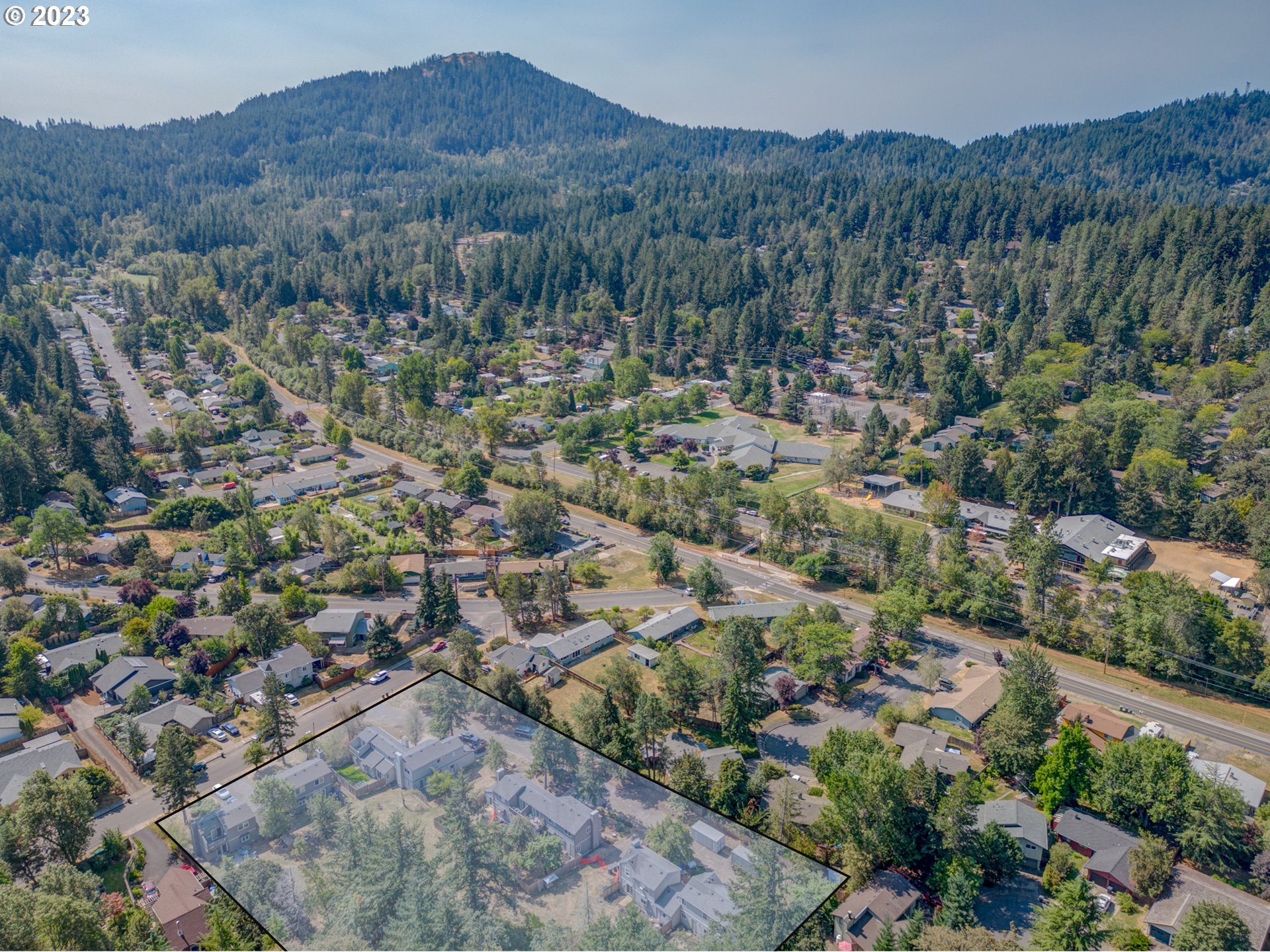 1357 East 43rd Avenue Eugene, OR 97405 - Photo 25 of 28 an aerial view of residential house and green space