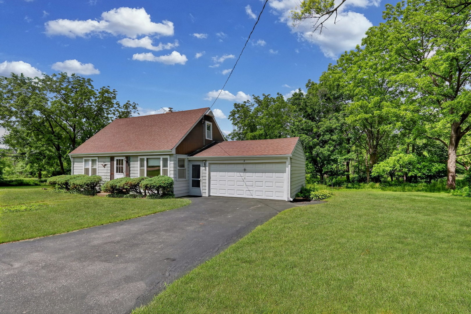 2 Eva Terrace Lake Bluff, IL 60044 - Photo 3 of 21