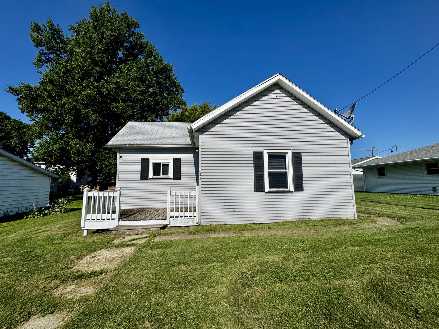 104 North Memorial Street Ohio, IL 61349 - Photo 1 of 17