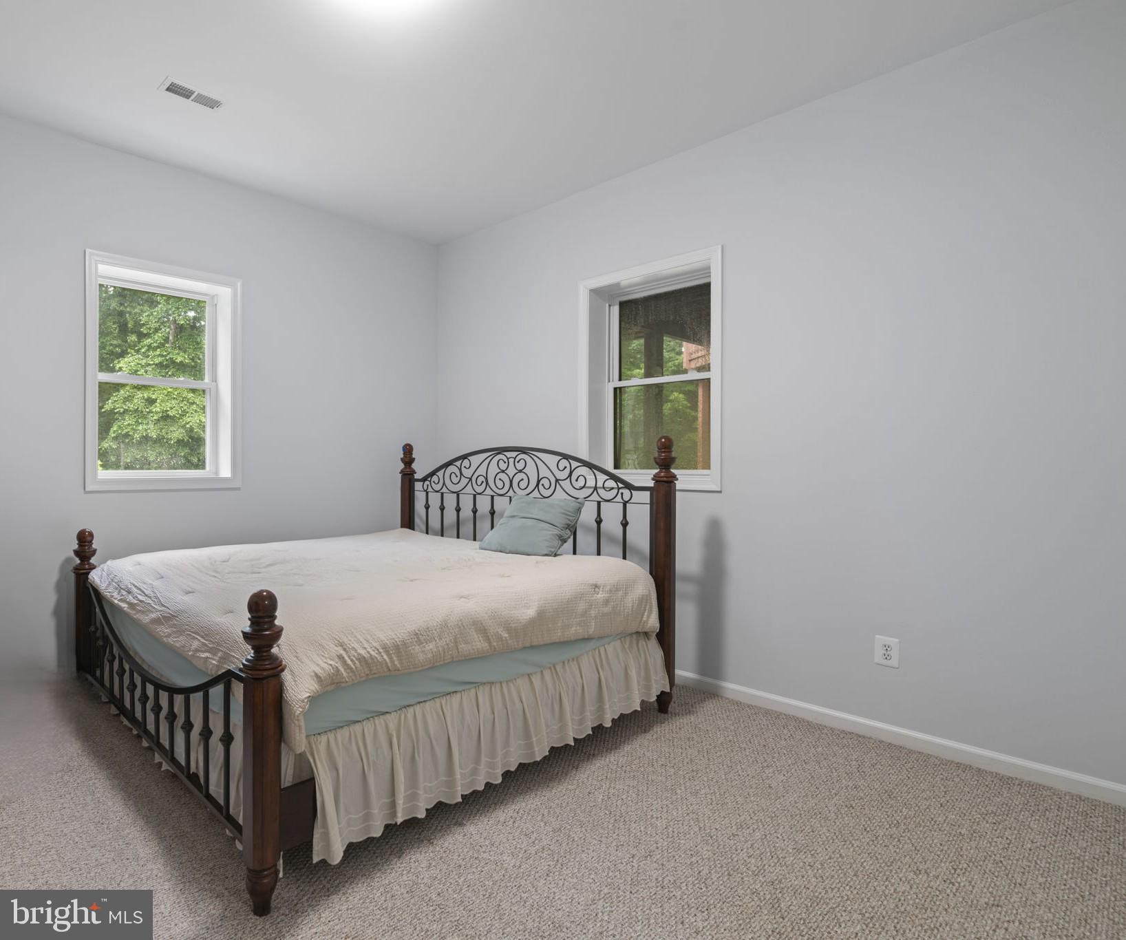 13647 Van Doren Road Manassas, VA 20112 - Photo 37 of 49 Private bedroom with sitting room and full bath