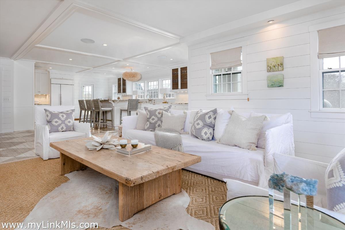 104 Baxter Road Nantucket, MA 02554 - Photo 22 of 61
