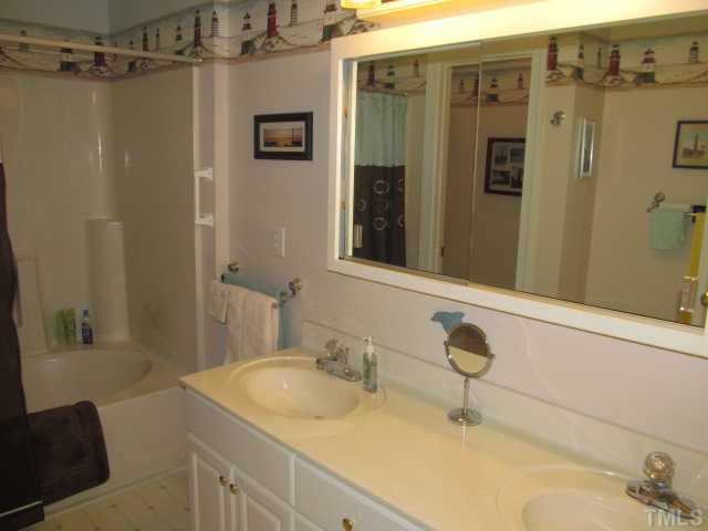 8729 Compass Lane Raleigh, NC 27615 - Photo 13 of 25 Gallery Image 13