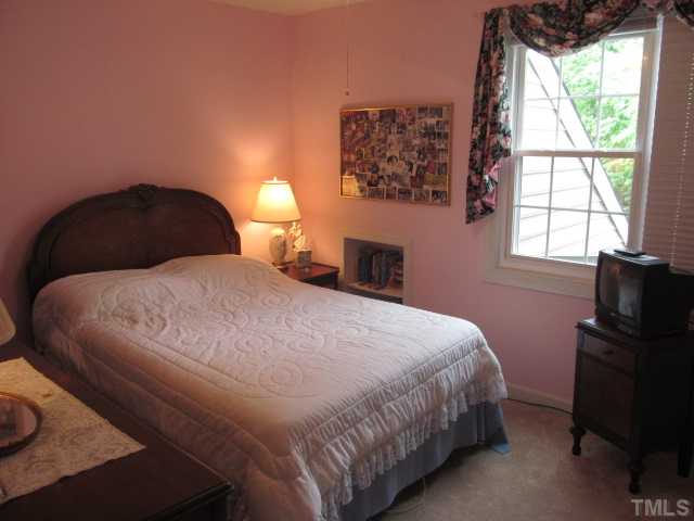 8729 Compass Lane Raleigh, NC 27615 - Photo 14 of 25 Gallery Image 14
