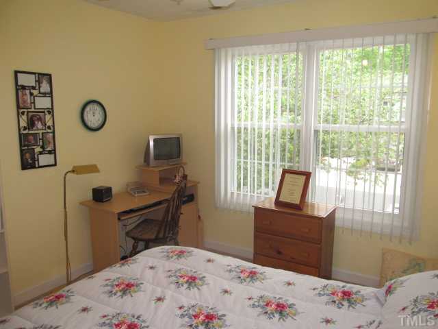 8729 Compass Lane Raleigh, NC 27615 - Photo 16 of 25 Gallery Image 16