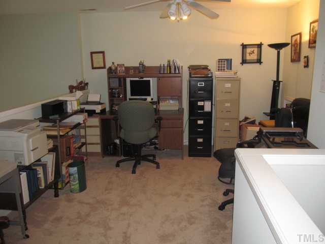 8729 Compass Lane Raleigh, NC 27615 - Photo 17 of 25 Gallery Image 17