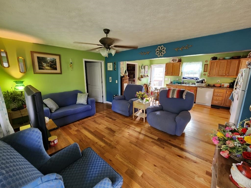 330 Silverhawk Road Olive Hill, KY 41164 - Photo 6 of 15