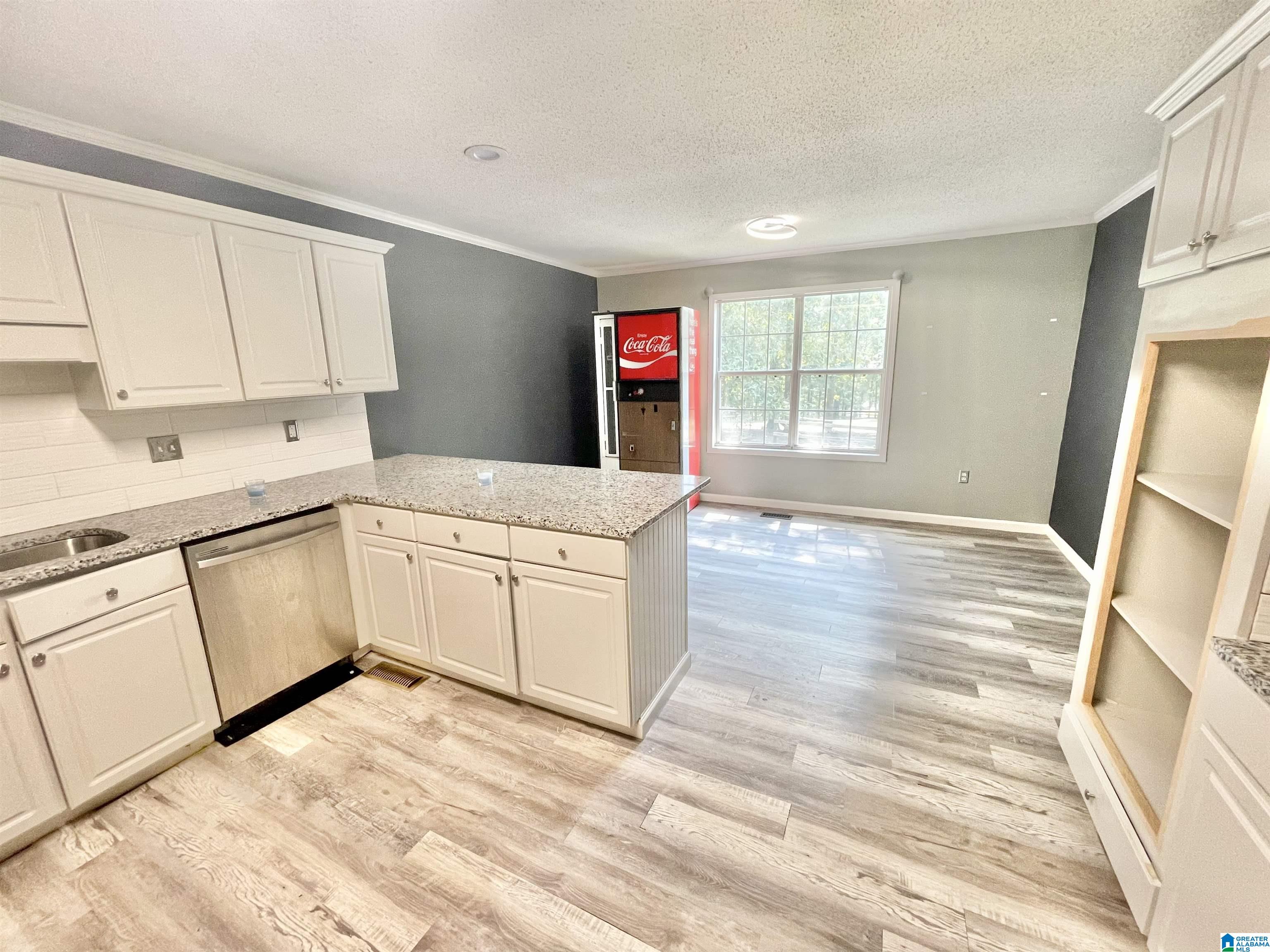 1367 Butler Road Alabaster, AL 35007 - Photo 7 of 33