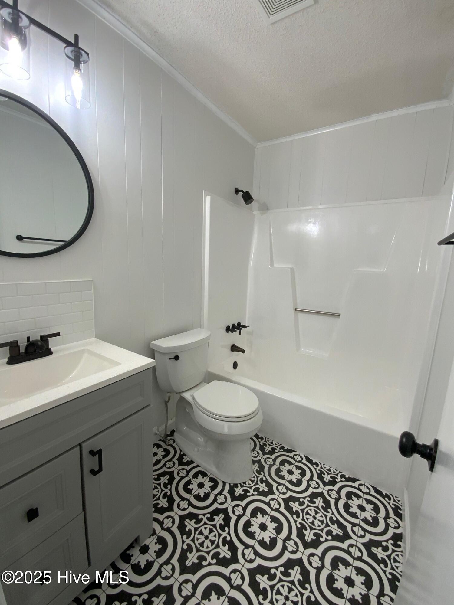 100 Ravenwood Drive, Unit D Jacksonville, NC 28546 - Photo 6 of 9 original (12)