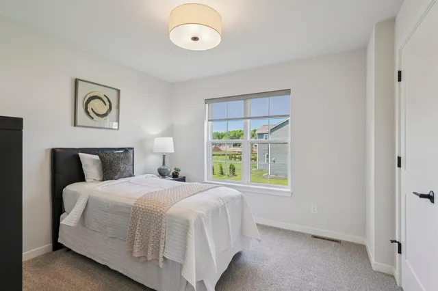 $699,900 | 779 Kohlwey Drive, Unit LT28, Grafton, WI 53024