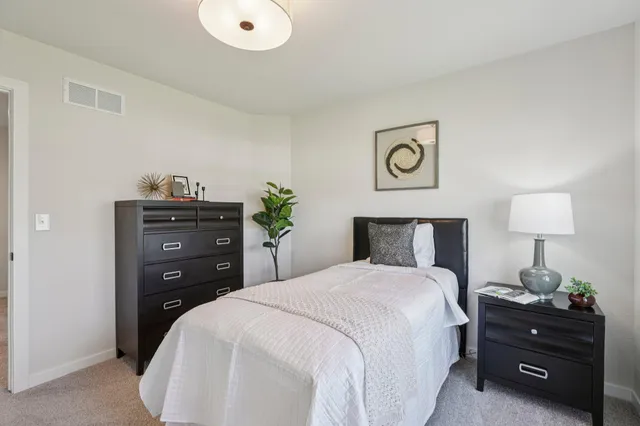 $699,900 | 779 Kohlwey Drive, Unit LT28, Grafton, WI 53024