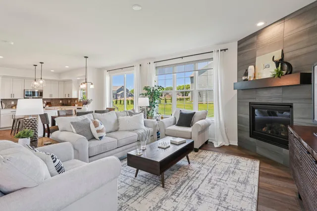 $699,900 | 779 Kohlwey Drive, Unit LT28, Grafton, WI 53024