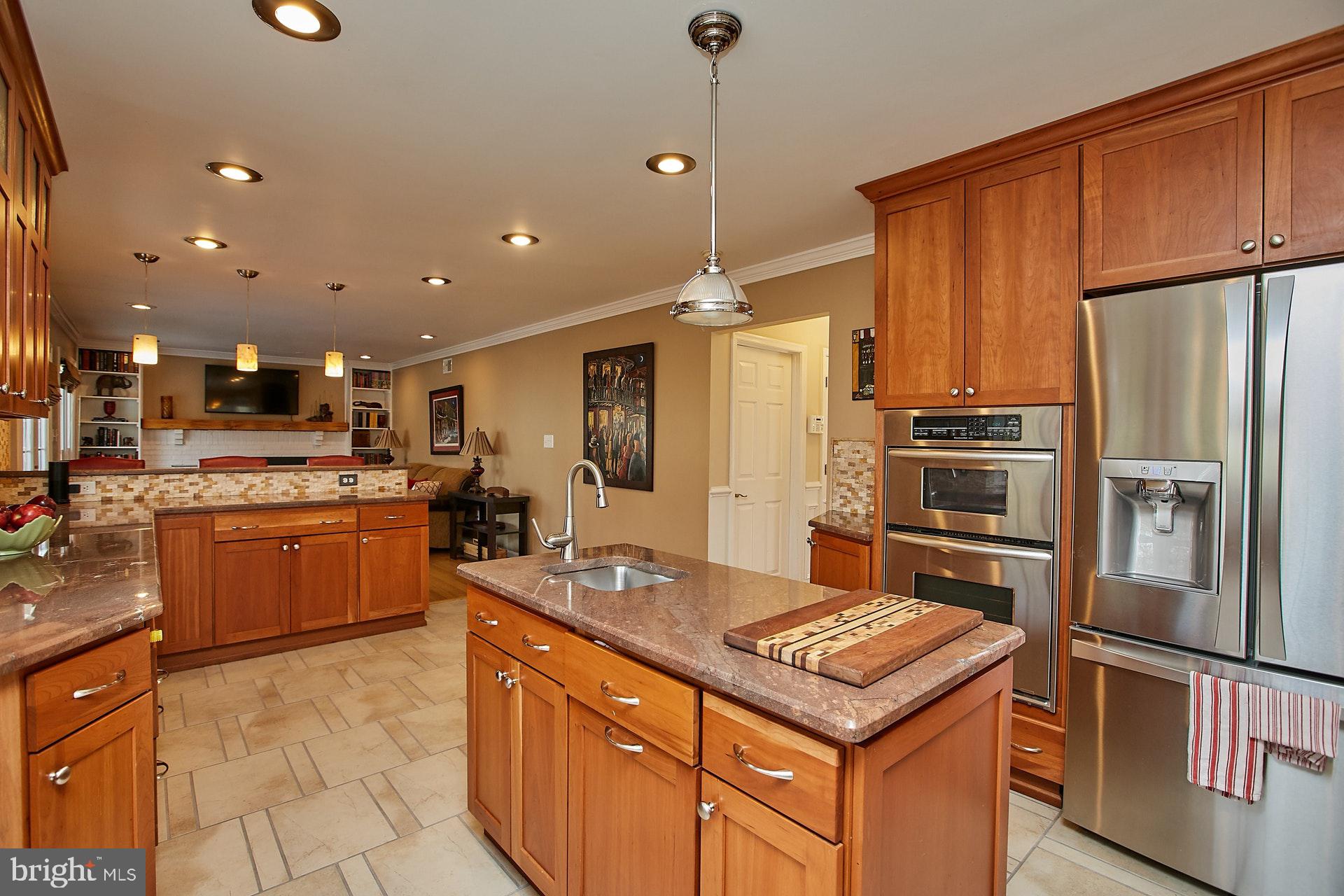8251 Colling Ridge Court Alexandria, VA 22308 - Photo 13 of 37 Gallery Image 13