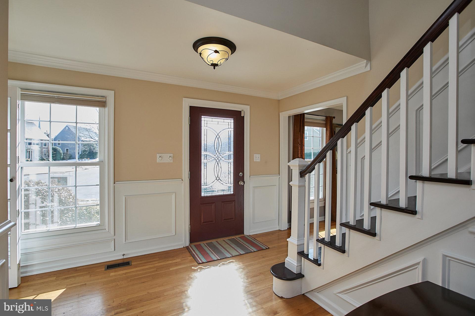 8251 Colling Ridge Court Alexandria, VA 22308 - Photo 3 of 37 Gallery Image 3