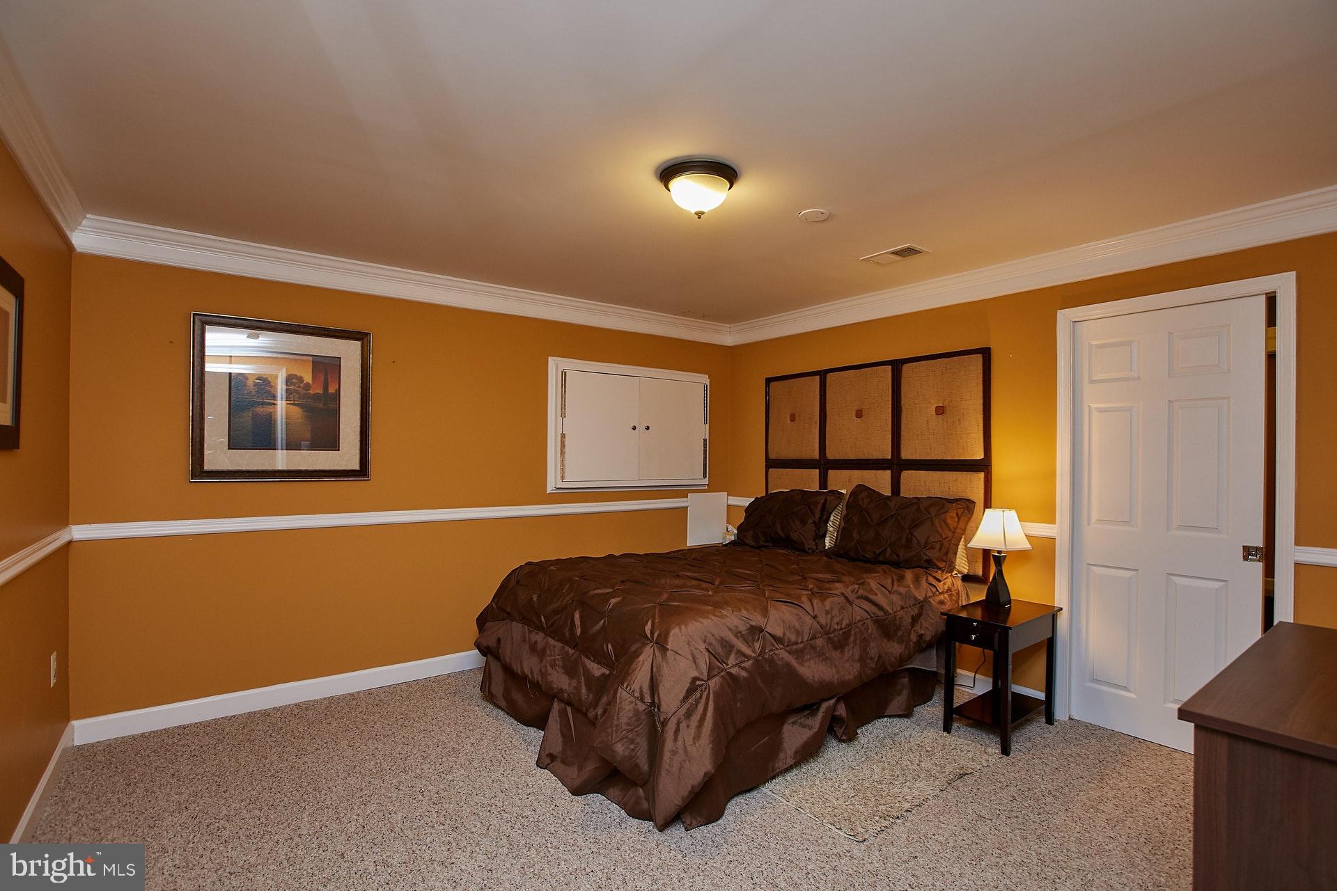 8251 Colling Ridge Court Alexandria, VA 22308 - Photo 31 of 37 Gallery Image 31