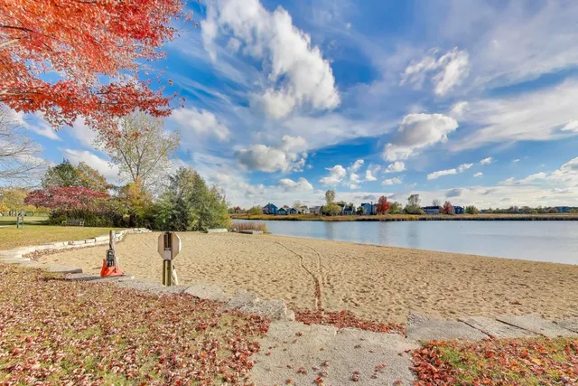 $269,000 | 977 Harris Road, Unit 34, Grayslake, IL 60030