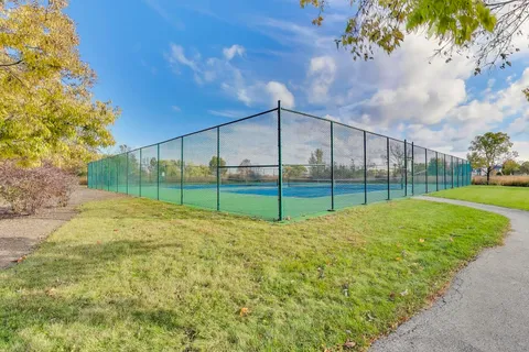 $266,500 | 977 Harris Road, Unit 34, Grayslake, IL 60030