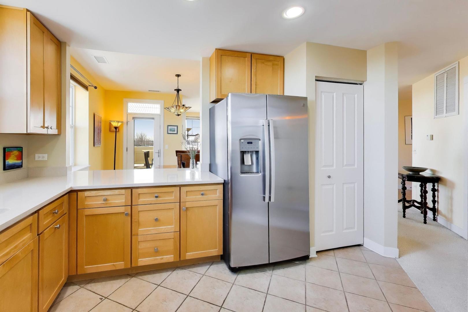 977 Harris Road, Unit 34 Grayslake, IL 60030 - Photo 8 of 29