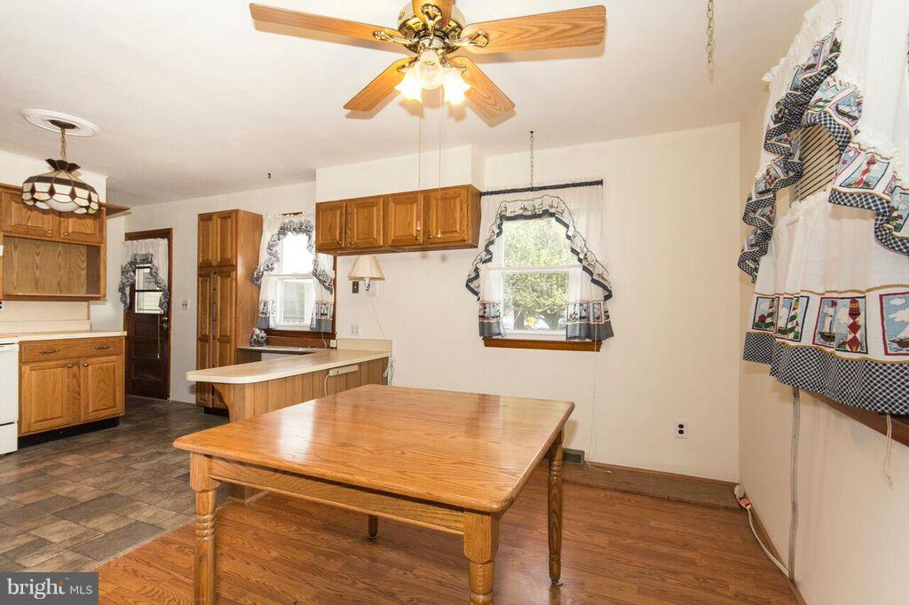 4138 Cliffvale Road Nottingham, MD 21236 - Photo 5 of 28 Dining Room