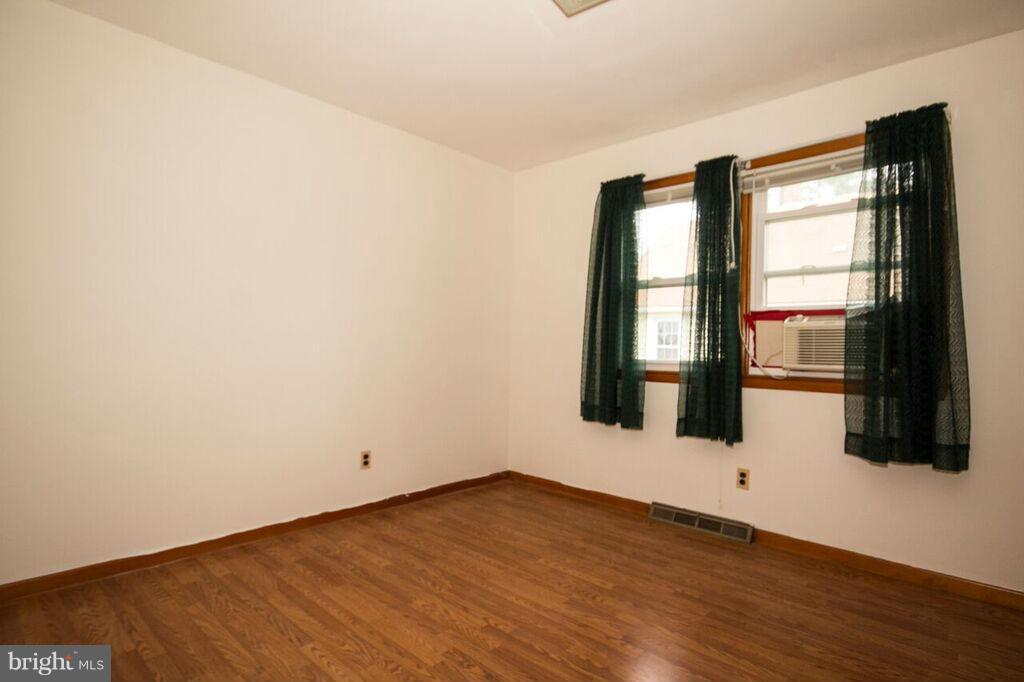 4138 Cliffvale Road Nottingham, MD 21236 - Photo 9 of 28 Bedroom