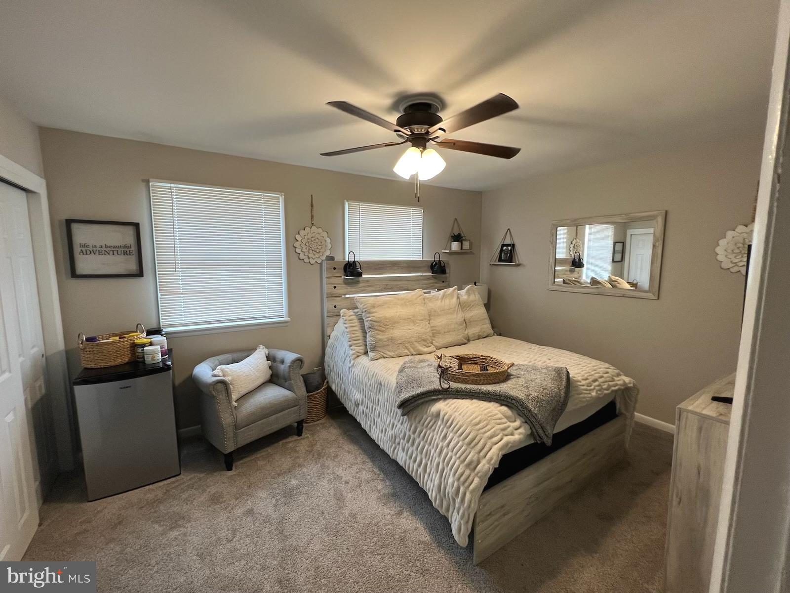 165 Jamestown Road Ocean City, MD 21842 - Photo 6 of 14 a bedroom with bed and window
