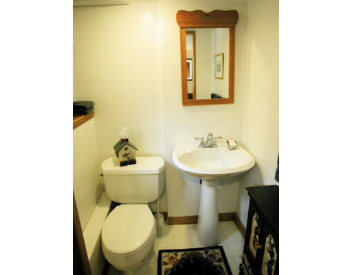 22 Oneida Road Acton, MA 01720 - Photo 26 of 30 Gallery Image 26