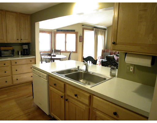 22 Oneida Road Acton, MA 01720 - Photo 6 of 30 Gallery Image 6