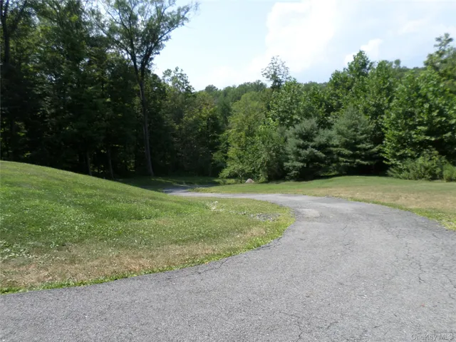 $499,000 | 1974 Highway 32, New Windsor, NY 12553